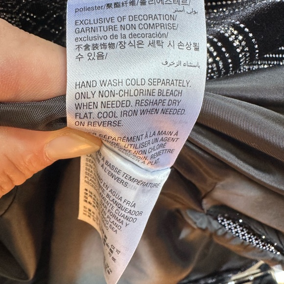 Black and Silver Geometric Sport Blazer - Picture 4 of 5